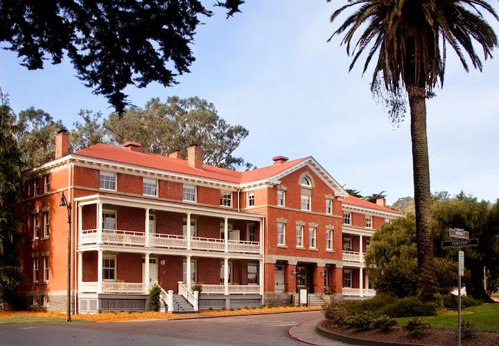 Exterior of the Inn at the Presidio