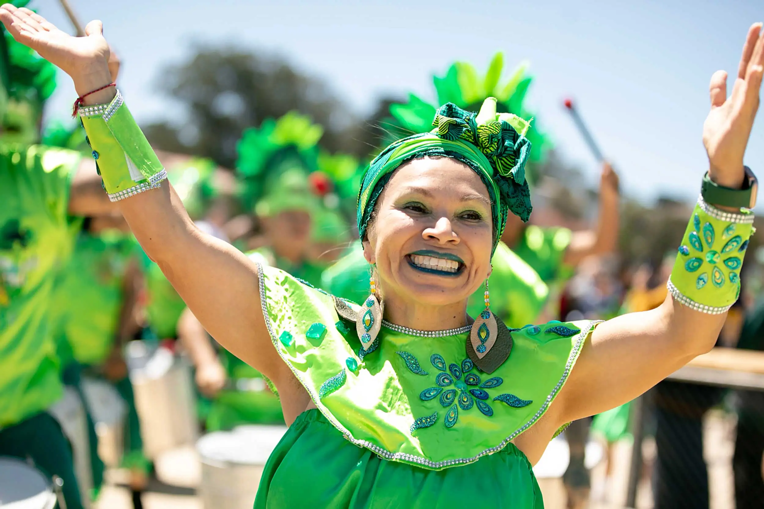 A woman from Fogo Na Roupa performs at the Presidio. Photo by Agency Moanalani Jeffrey.