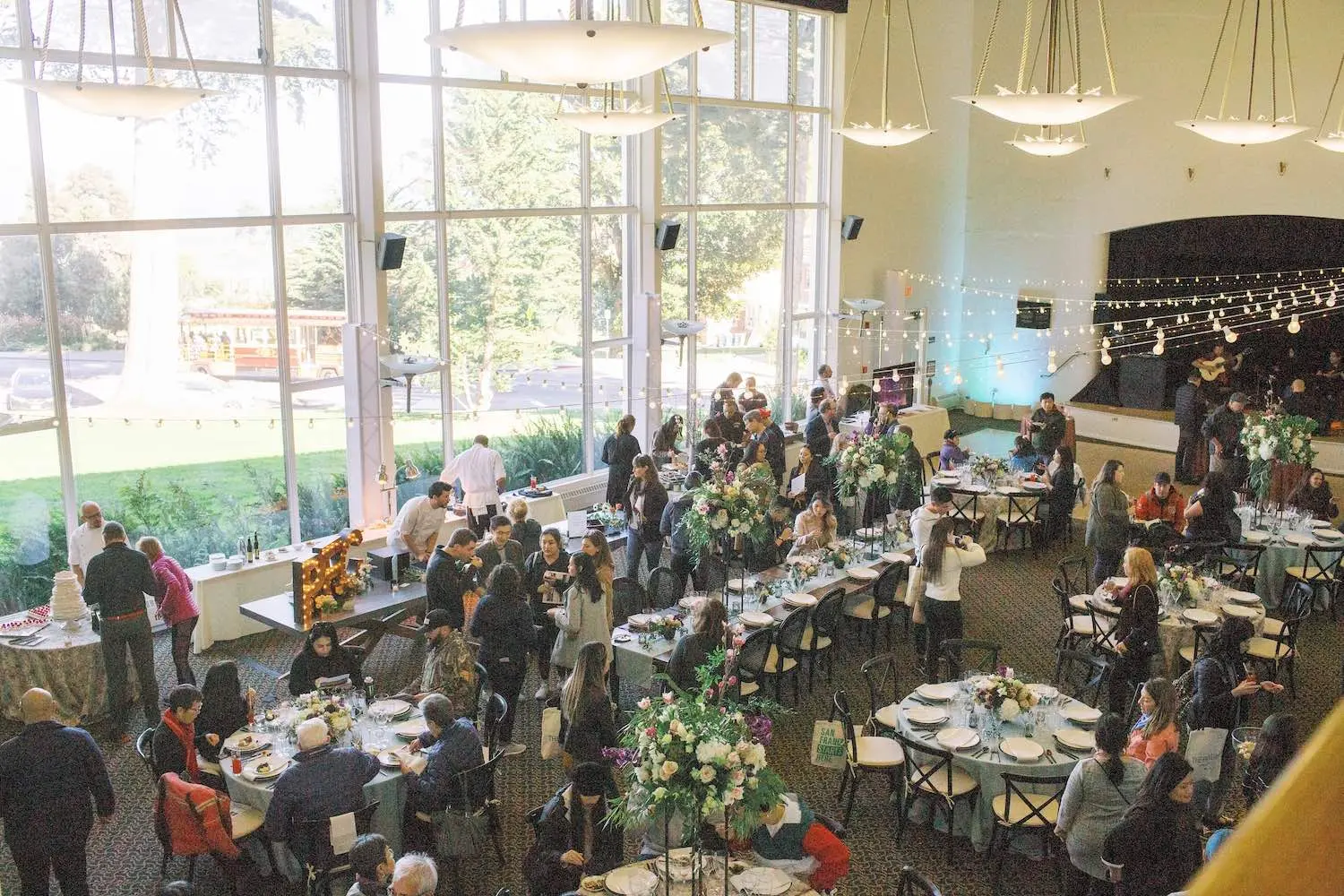 Ventana Ballroom at the Presidio’s Golden Gate Club. Photo by Anna Wu Photography.