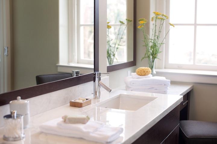 Newly remodeled bathroom in the Presidio.