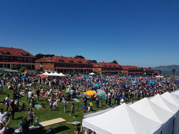 Attendees and food vendors at Main Parade Lawn Presidio Picnic event