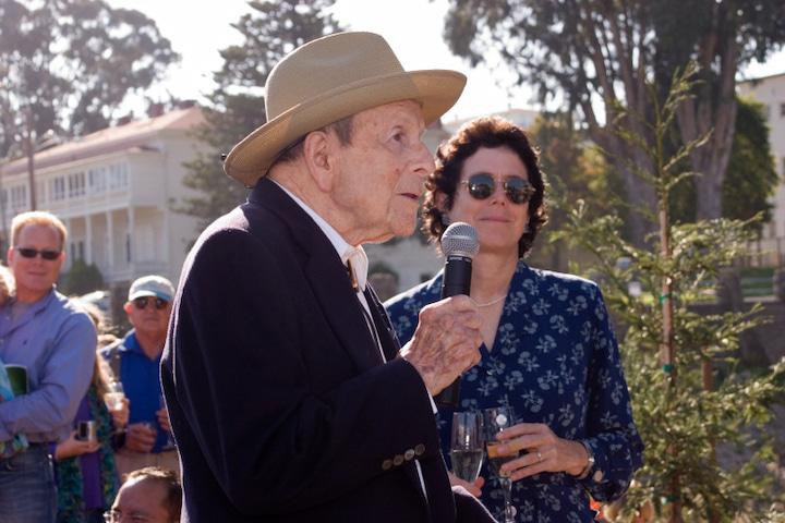 Dr. Edgar Wayburn and his daughter Laurie Wayburn at the grove’s dedication in 2006.