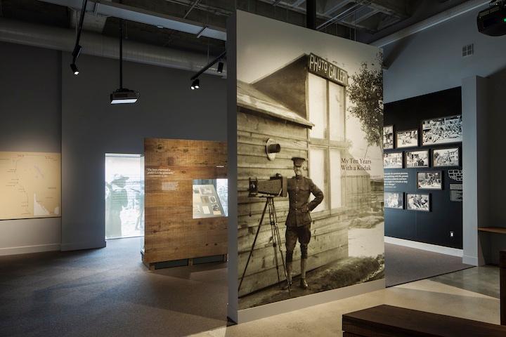 Broad view of the special exhibition “Ten Years with a Kodak”